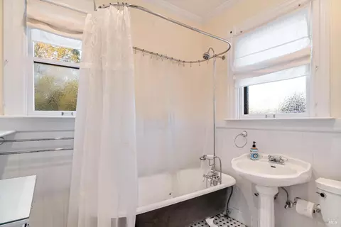 302 7th St, Petaluma, CA 94952 photo 25