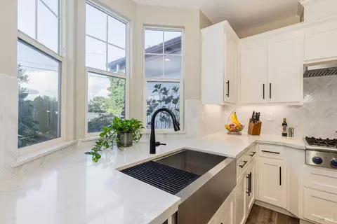 1014 Samuel Dr, Petaluma, CA 94952 photo 18