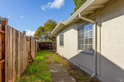 1749 Kidder Ave, Fairfield, CA 94533 photo 7
