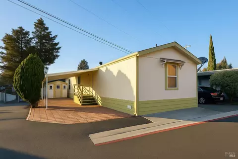 19925 S Main #18, Willits, CA 95490