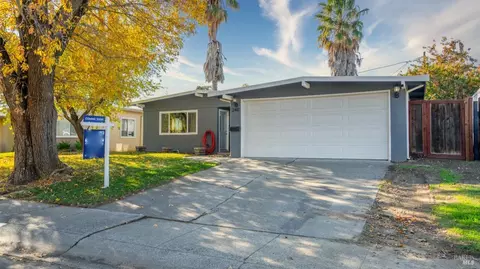 248 Cedar St, Vacaville, CA 95688 photo 4