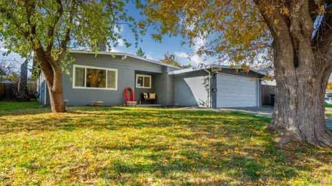 248 Cedar St, Vacaville, CA 95688 photo 3