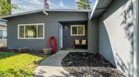 248 Cedar St, Vacaville, CA 95688 photo 5