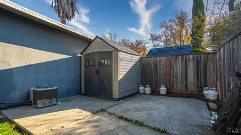 248 Cedar St, Vacaville, CA 95688 photo 32