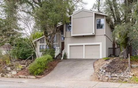 485 Jewell Ave, Sebastopol, CA 95472