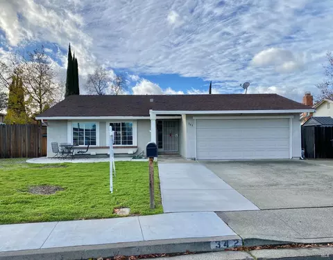 342 Lance Dr, Vacaville, CA 95687