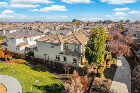 607 Embassy Cir, Vacaville, CA 95688 photo 61