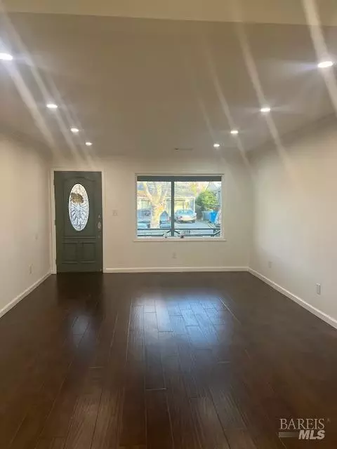 601 Cedar St, Vallejo, CA 94591 photo 3