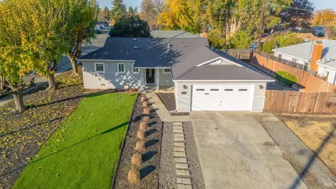 730 Humboldt Dr, Dixon, CA 95620 photo 2