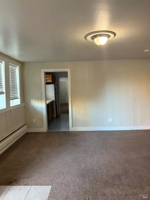 Living - 403 Florida St, Vallejo, CA 94590 photo 1 of 10