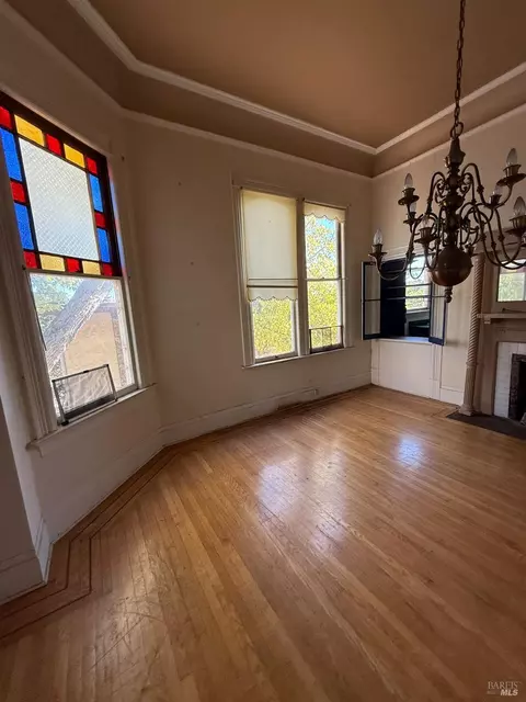 Dining - 403 Florida St, Vallejo, CA 94590 photo 1 of 1