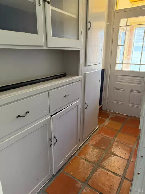 Entry Way - 403 Florida St, Vallejo, CA 94590 photo 6 of 6