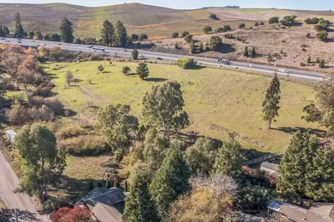 9053 Water Rd, Cotati, CA 94931