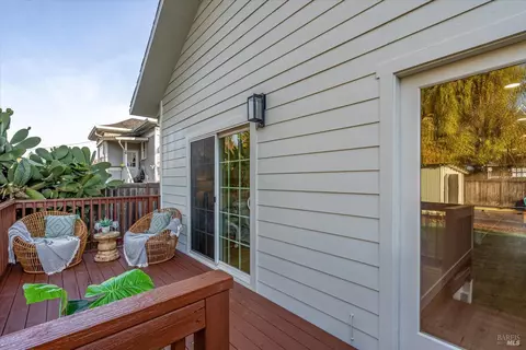 Exterior - 2221 Adrian St, Napa, CA 94558 photo 3 of 14