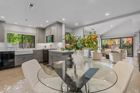 13 Prairie Falcon Dr, Novato, CA 94949
