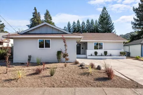 2254 Yucca St, Santa Rosa, CA 95405