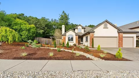 3311 Gunther Ln, Santa Rosa, CA 95404