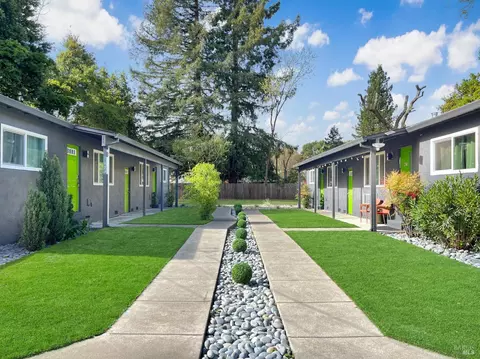 421 Walnut Ave, Sonoma, CA 95476