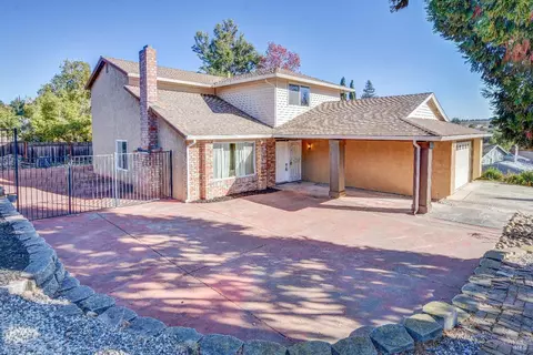 131 Daffodil Cir, Vallejo, CA 94591 photo 2