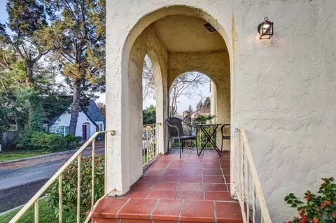 26 Capilano Dr, Vallejo, CA 94590 photo 3
