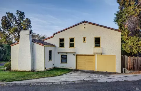 26 Capilano Dr, Vallejo, CA 94590 photo 2