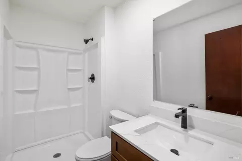 860 Tabor Ave, Fairfield, CA 94533 photo 17