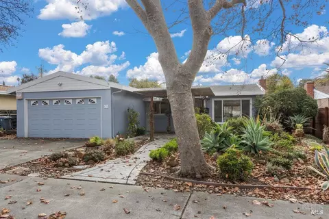 831 Brentwood Ave, Vallejo, CA 94591