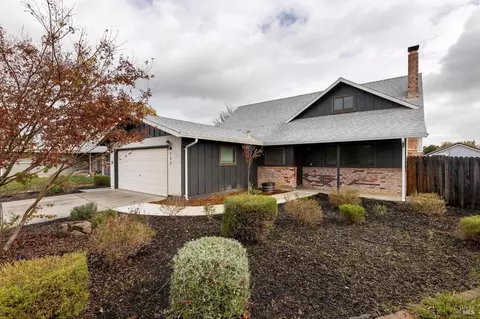 177 Clark Way, Vacaville, CA 95687