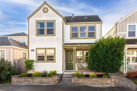 2442 Van Patter Dr, Santa Rosa, CA 95403