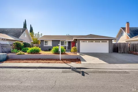 213 Larkspur Ln, Fairfield, CA 94533