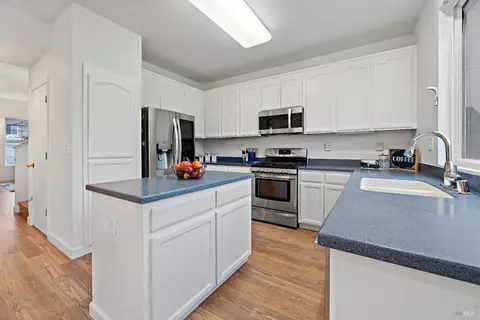 1888 Deer Spring Ct, Fairfield, CA 94534 photo 14