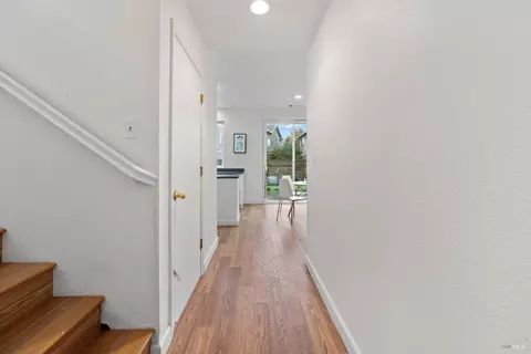 1888 Deer Spring Ct, Fairfield, CA 94534 photo 4