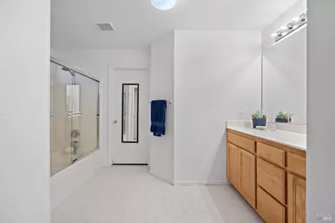 1888 Deer Spring Ct, Fairfield, CA 94534 photo 30