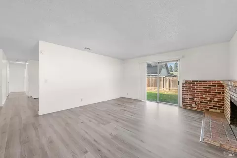 124 Clark Way, Vacaville, CA 95687 photo 17