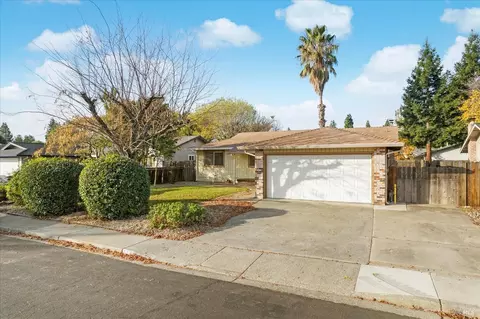 124 Clark Way, Vacaville, CA 95687