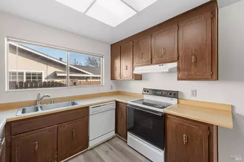 124 Clark Way, Vacaville, CA 95687 photo 12
