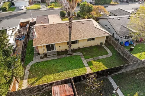 124 Clark Way, Vacaville, CA 95687 photo 36