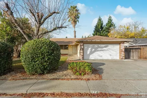 124 Clark Way, Vacaville, CA 95687 photo 3