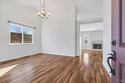 7819 Dove Ln, Windsor, CA 95492 photo 11