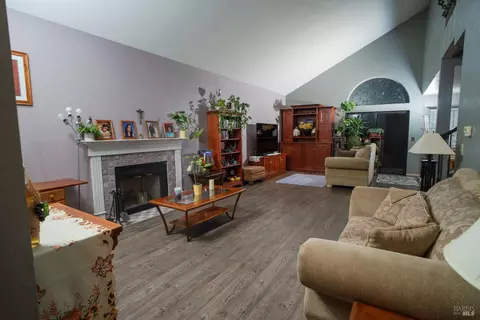 117 Los Robles Ave, Windsor, CA 95492 photo 23