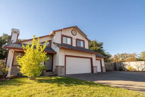 117 Los Robles Ave, Windsor, CA 95492 photo 2