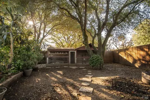 117 Los Robles Ave, Windsor, CA 95492 photo 17