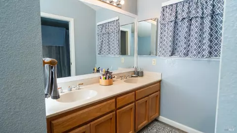 117 Los Robles Ave, Windsor, CA 95492 photo 37