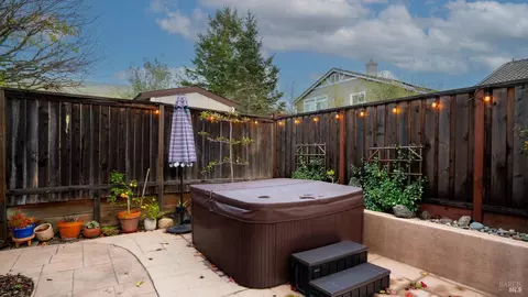 246 Windsor Dr, Petaluma, CA 94952 photo 30