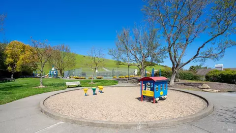 246 Windsor Dr, Petaluma, CA 94952 photo 39