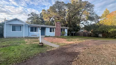 4725 Bridle Trl, Santa Rosa, CA 95409