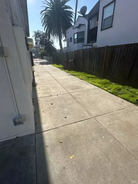 1048 Alabama St, Vallejo, CA 94590 photo 26