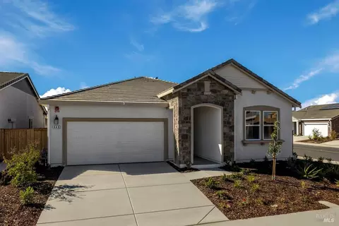 448 Shefford Dr, Vacaville, CA 95687