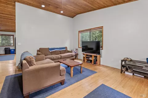 26195 Otter Dr, Willits, CA 95490 photo 9