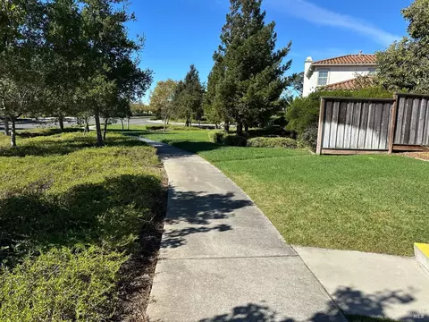 1101 Flagship Dr, Vallejo, CA 94592 photo 4